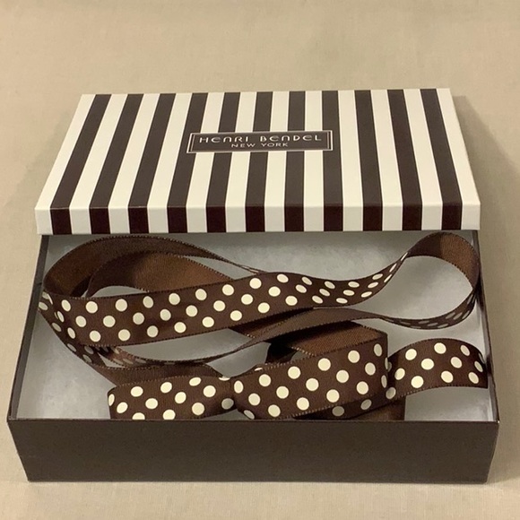Henri Bendel Centenniel Striped Boxes/Bag - Picture 6 of 11